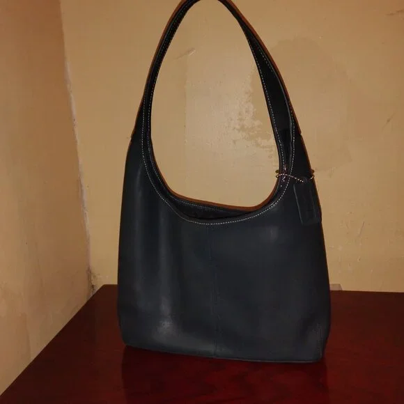 Tocca vintage  Navy Blue Shoulder Bag - Picture 11 of 11